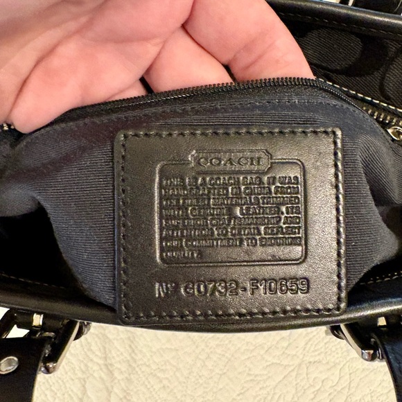 Coach Black Classic Tote Bag - Picture 7 of 9